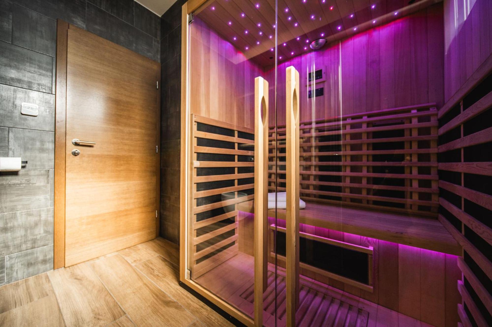 K Relax Place, Varazdinske Toplice, Modern Home With Sauna, Jacuzzi, Wifi Экстерьер фото